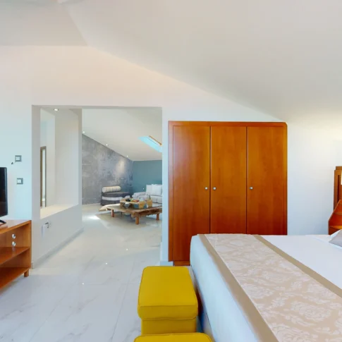 Executive Armonia Sea View Suite